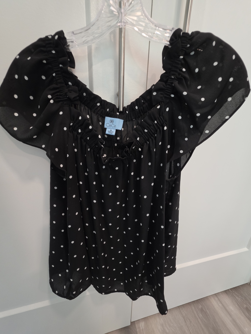 CeCe Black and White Polka Dot Ruffle Off-Shoulder Blouse Size M